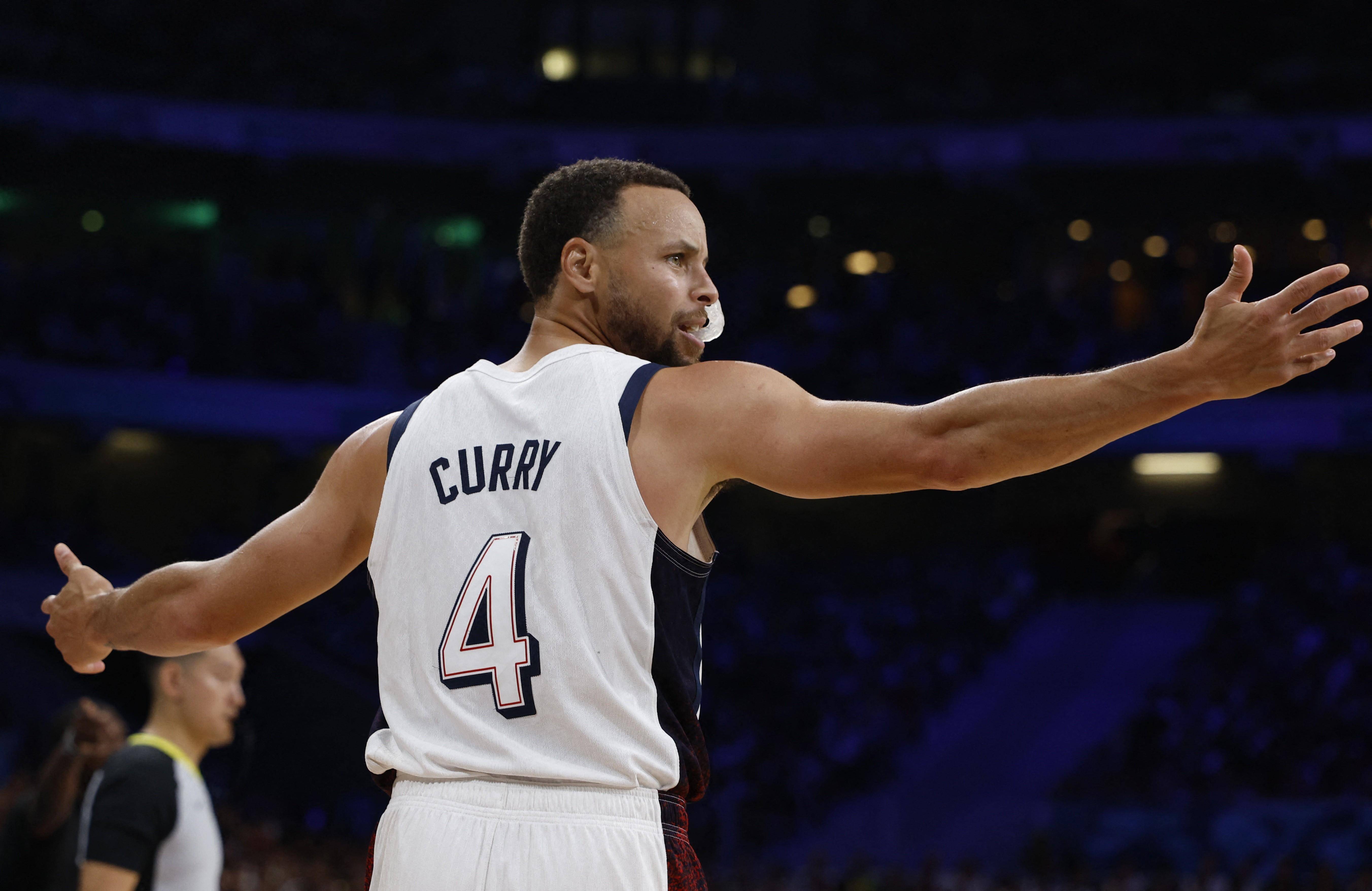 亚冬会的举 亚冬会的举