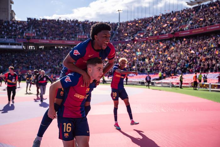 水晶宫率先 水晶宫率先