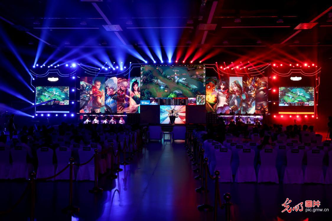 守告訴我們 守告訴我們