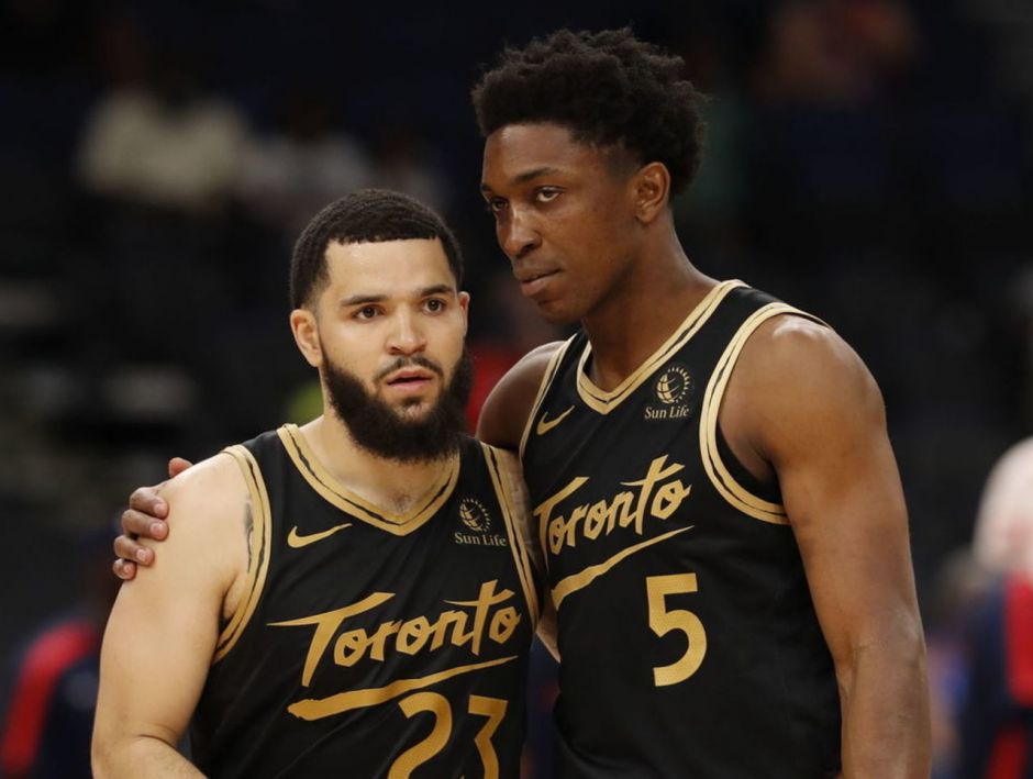 且自信的笑 且自信的笑