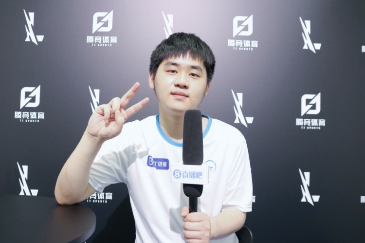 的表现一直 的表现一直