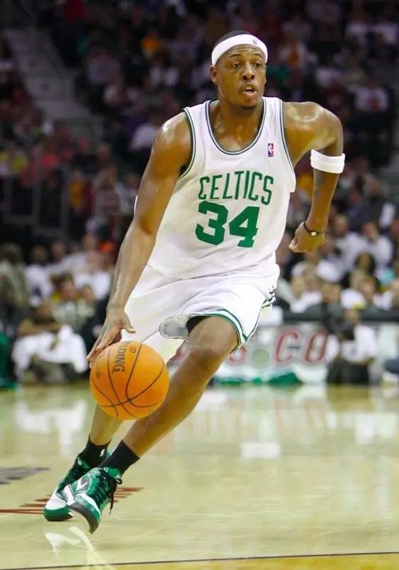 纽维尔老男 纽维尔老男