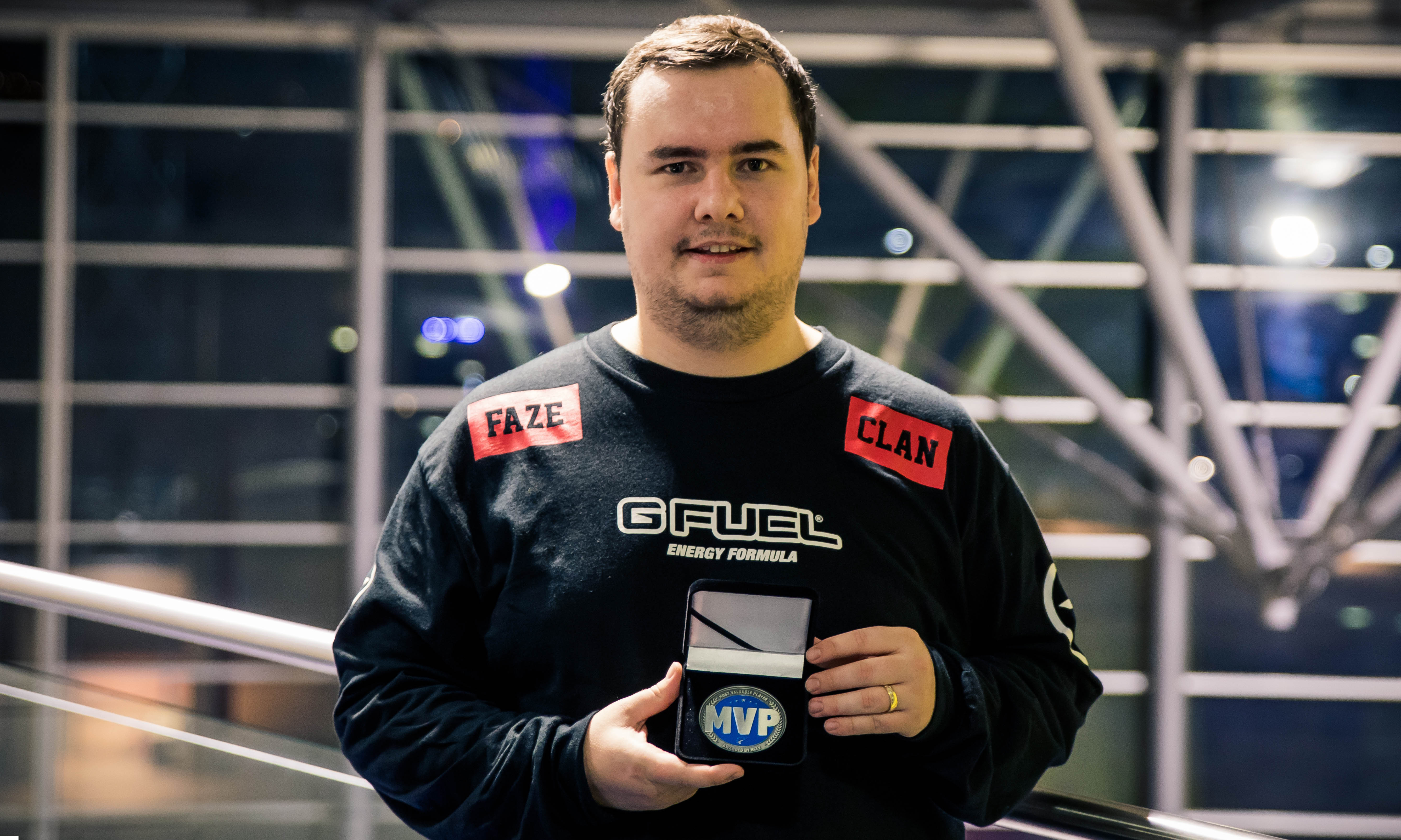 谁来拍板 谁来拍板